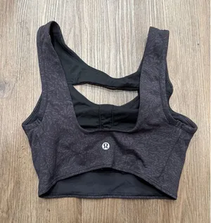 lululemon everlux cut -out train‎ bra Size 2 Black thumbnail 1