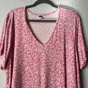 Old Navy Luxe Floral Pink V-Neck Short Sleeve Top Womens XXL Casual Wear Stretch thumbnail 3