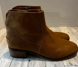 Lucky Brand Pedera Leather Ankle Boots Brown Stacked Heel Side Zip Bootie 7M thumbnail 1