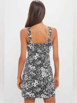 Tuckernuck Hyacinth House Black & White Denim Floral Gaia Mini Dress Large thumbnail 5