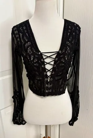 Akira Black Lace Up Sheer Bell Sleeve Gothic Boho Crop Top L5 thumbnail 1