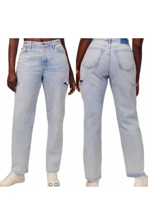 Abercrombie The Dad Light Wash High-Rise Straight Jeans - Cutout Detail thumbnail 2