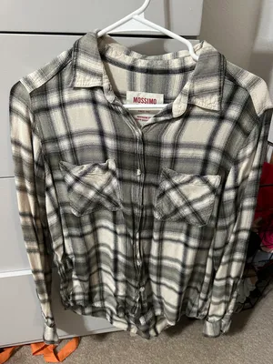Flannel Size M thumbnail 1