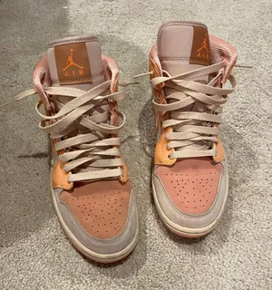 Jordan 1 Mid Apricot Orange (Women's) thumbnail 2