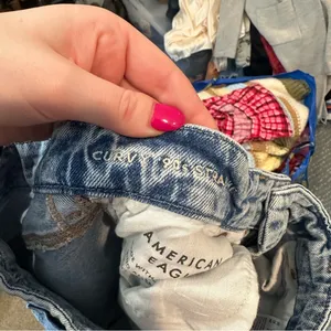 American Eagle Curvy 90's Straight Distressed Light Blue Jeans Size 6 thumbnail 6