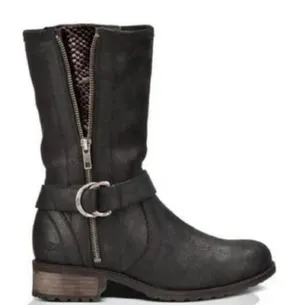UGG Boots thumbnail 1