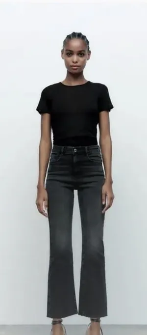 ZARA High-Waisted Mini Flare Jeans thumbnail 1