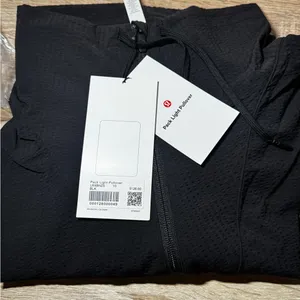 lululemon athletica Black Pack Light Pullover thumbnail 7