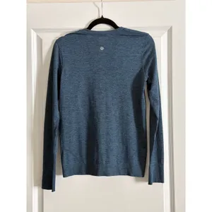 Lululemon Swiftly Relaxed Long Sleeve Shirt True Navy Iron Blue Small thumbnail 6