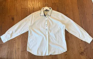 Northern Isles white cotton holly embroidered neckline button down 16 thumbnail 8