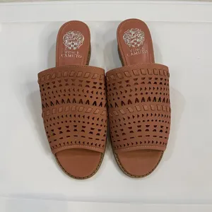 Vince‎ Camuto Leather Wedge Slide Wide Sandals Sushi 8 Wide NWOT thumbnail 3