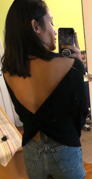 Sweater thumbnail 2