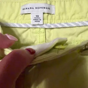 Banana Republic Lime Green Chino Shorts Size 10 thumbnail 2