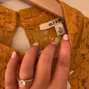 Miami Dress size Medium thumbnail 3