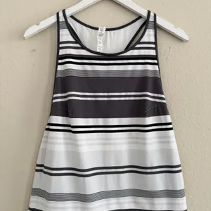 Lululemon Blissed Out Dress Size 8 Racerback Tennis Prep Pickeball Athletic‎ thumbnail 5