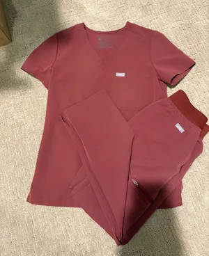 FIGS Scrubs Set thumbnail 1