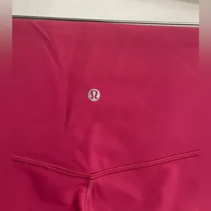Lululemon NWT Align High Rise Short 6”Raspberry Coulis Size 10 thumbnail 8