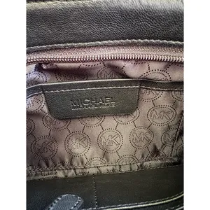 Michael Kors Black Quilted Leather Purse Small Clutch Credit Card Pockets thumbnail 10