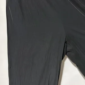 Aritzia Babaton Plisse Crinkled Satin Pull-On Pants Black Size Small thumbnail 6
