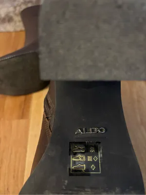 Aldo Dark Brown Faux-Croc Ankle Booties with Square Toe Women’s Size 8 thumbnail 5