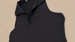 Tzu Tzu Black Sleeveless Golf Polo Top – Size Small thumbnail 3