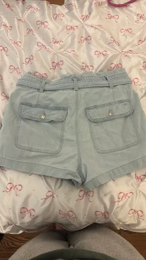 American Eagle cute jean shorts thumbnail 4