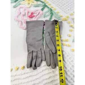 Vintage Grey Nylon Rayon Blend Mid Length Dress Gloves Made in France Size 7 Y08 thumbnail 2