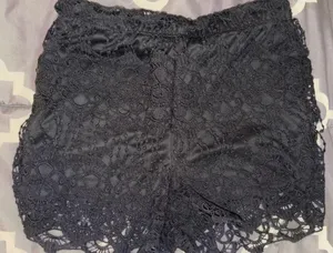 White Shorts thumbnail 2