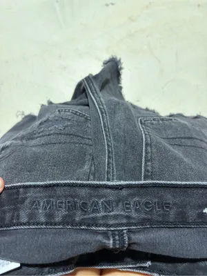 American Eagle Women's 90s boyfriend Black Distressed Denim Shorts 00 thumbnail 3