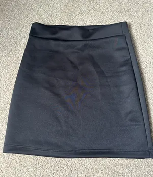 Black mini skirt Size M thumbnail 1