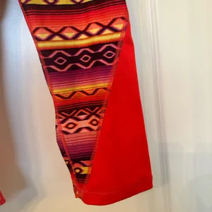 Gianni Bini - Adorable Tribal Pattern Leggings - BRAND NEW, NEVER WORN! thumbnail 4