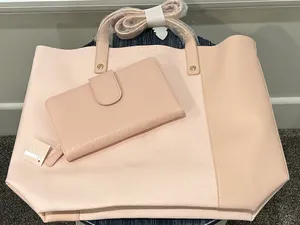Tote Bag And Wallet Set thumbnail 1