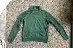 VS pink sweater Sz M thumbnail 3
