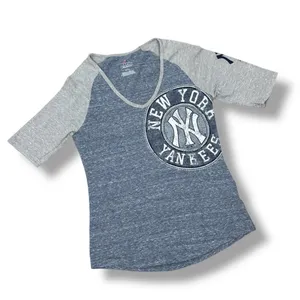 Majestic Official MLB New York‎ Yankees V Neck Slub Tee Shirt Blue Grey Medium thumbnail 12