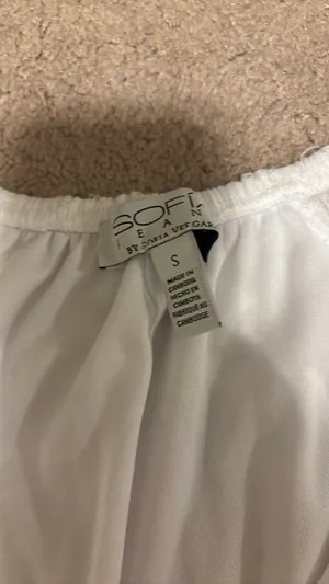 Sofia Vergara White Spring Top thumbnail 3