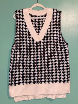 Sweater Vest Black Size L thumbnail 2