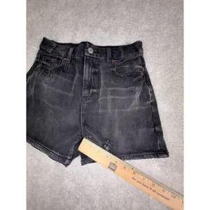 American Eagle Curvy Mom Short 0 Strigid Black thumbnail 9