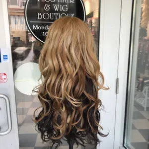 Lacefront middle Part Blonde Brown ombré New Wig thumbnail 3