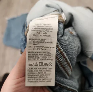 FLAWED Madewell Jeans Size 28 thumbnail 6