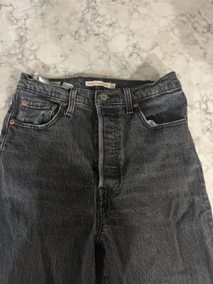 Black Levi’s thumbnail 7