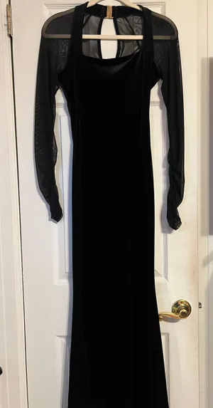 Club L ondon Black Velvet Bodycon Split Maxi Dress With Sheer Sleeves thumbnail 2