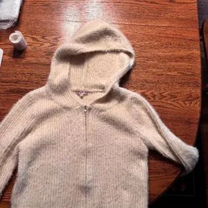 Bailey Rose Hooded Cropped Fuzzy Sweater‎ Cream Zip up Women's Size L thumbnail 3