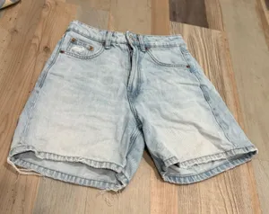 Zara Denim Bermuda Shorts Size 2 Light Wash High Waisted Raw Hem Distressed thumbnail 1