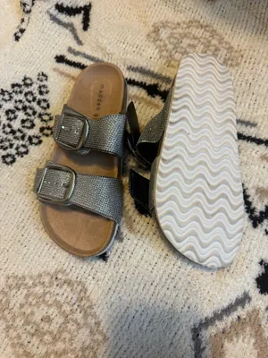 Madden Girl Sandals thumbnail 2