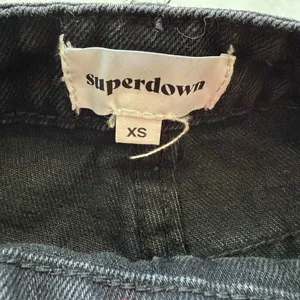 superdown‎ Charcoal Denim Overall Shorts thumbnail 4