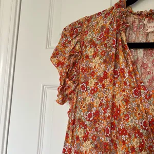Solitaire Orange Tangerine Floral Eyelet Blouse Size Large thumbnail 2