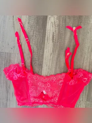 Victoria's Secret Garter Belt Small Pink W/ Bling & Lace thumbnail 4