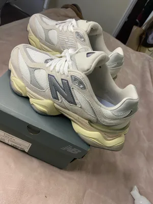 New Balance 9060 Sneakers Women’s shoes size 6.5 thumbnail 4