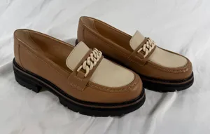 Clarks Orianna Edge Tan Cream Leather Chain Lug Sole Loafers Academia Fall 9.5M thumbnail 1