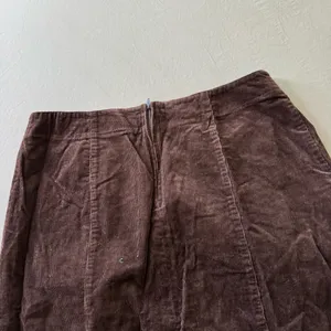 American Vintage Vintage Y2K corduroy A-Line skirt with zipper detail thumbnail 6